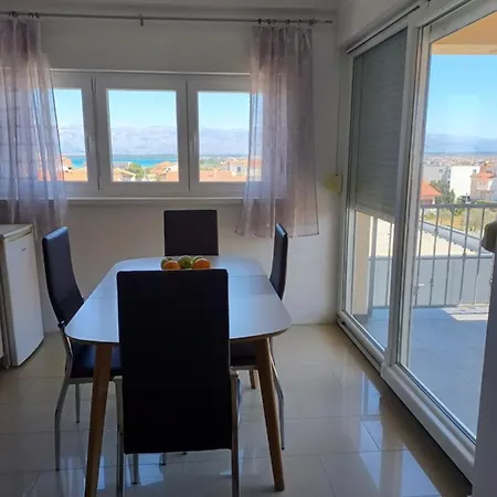 Apartman Arcadia Near Beach * Nin